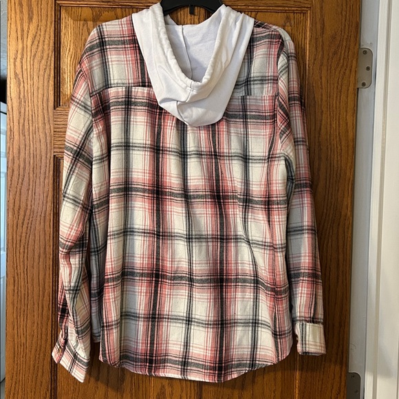 Plaid Button-Up Hoodie Shirt - Picture 7 of 7
